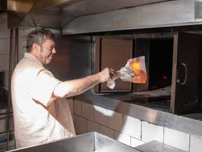 ...ovvero utilizzando una carta oleata infuocata...